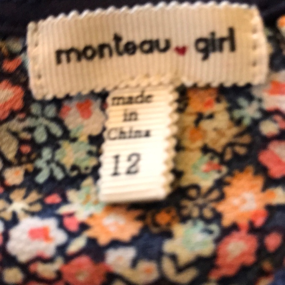A cute cold shoulder size 12 top